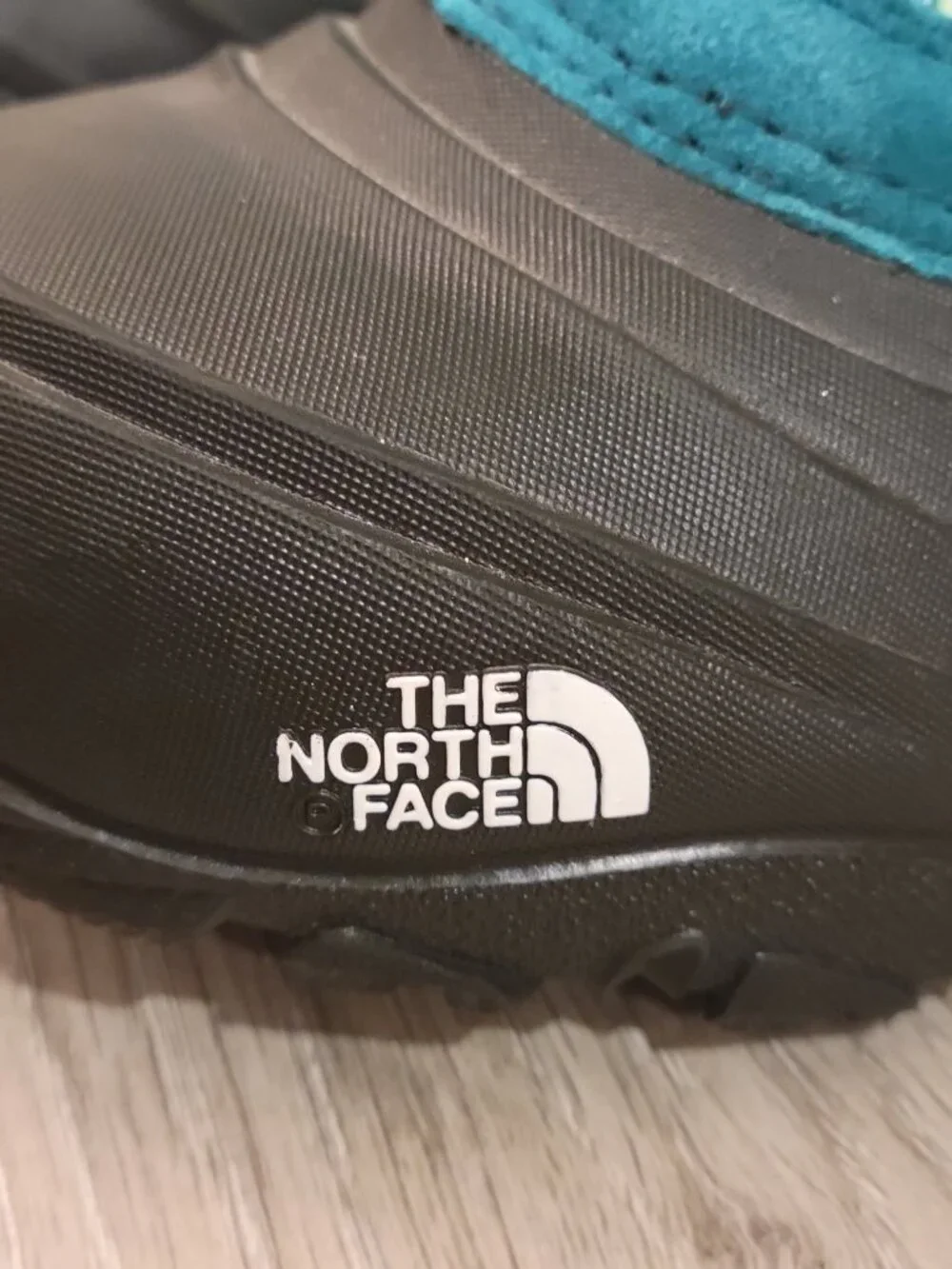 NWOT Girl's The North Face Alpineglow Snow Boots